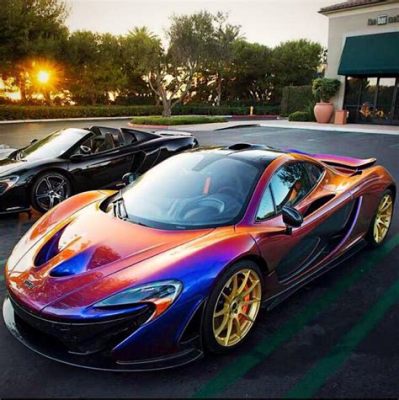 What is Pearlescent Paint: A Glimpse into the Shimmering World of Automotive Aesthetics